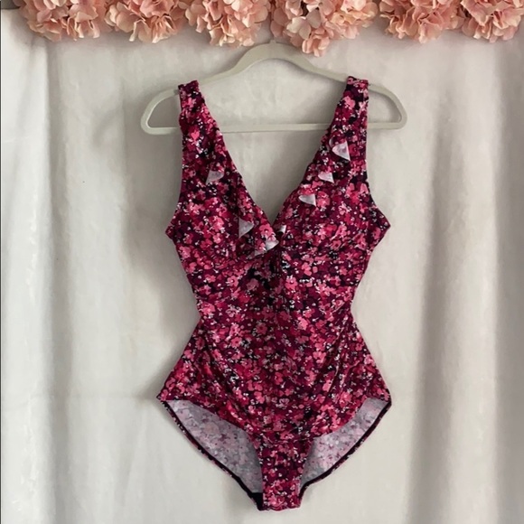 Beach Party Swimsuit- Size 14 - Picture 1 of 4